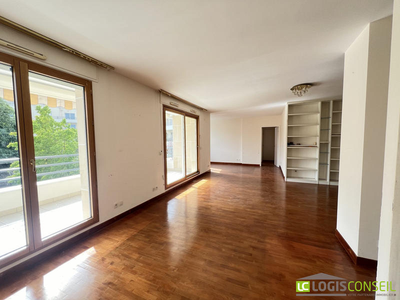 Appartement - 102 m² - 5 pièces