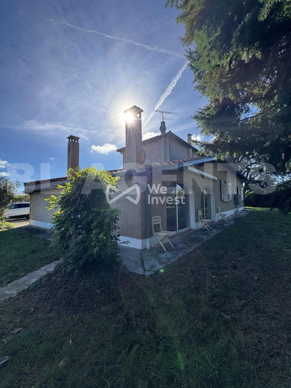 Maison - 187 m² - 6 pièces