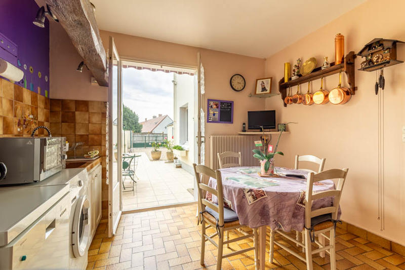 Maison - 181 m² - 7 pièces