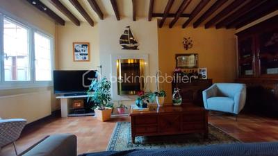 Demeure - 228 m² - 8 pièces