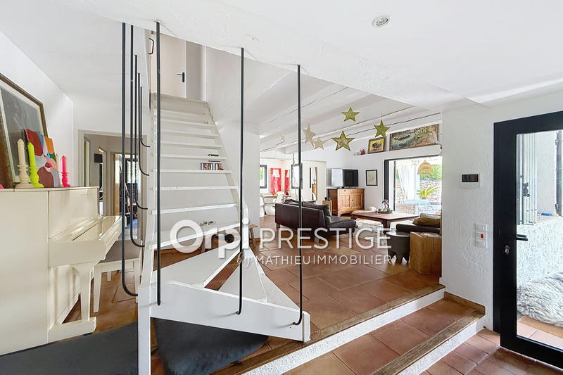 Maison - 170 m² - 6 pièces