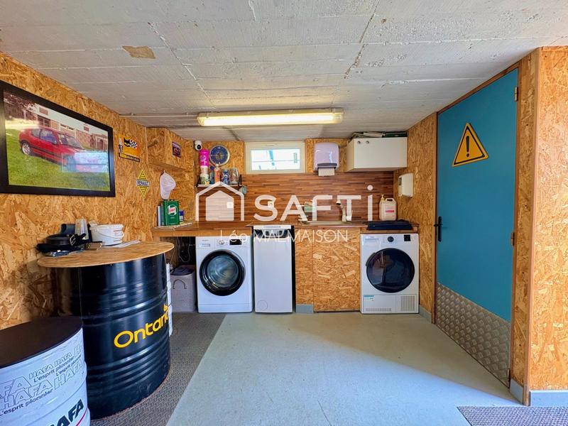 Maison - 90 m² - 5 pièces