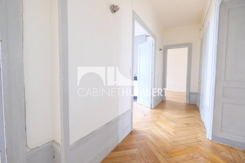 Appartement - 136 m² - 5 pièces