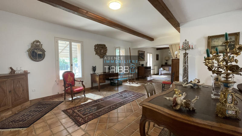 Mas - 435 m² - 8 pièces