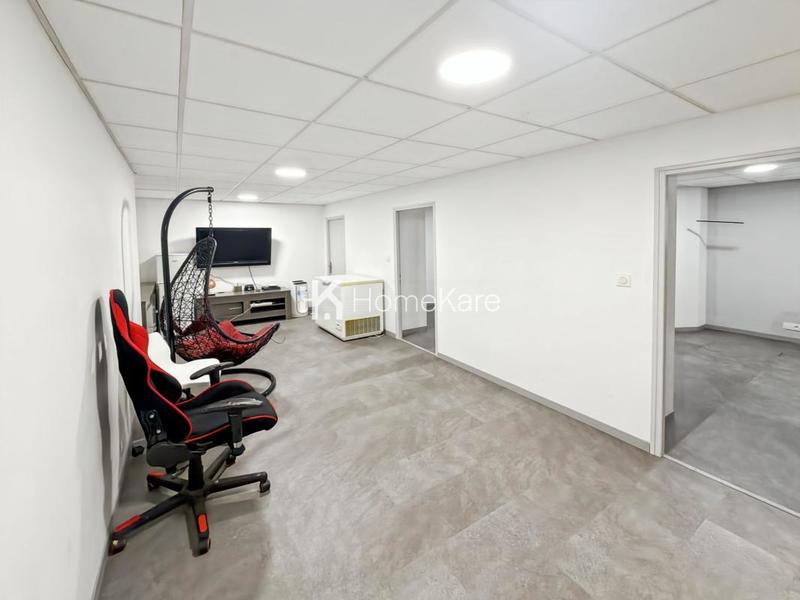 Maison - 202 m² - 8 pièces