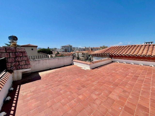 Maison bourgeoise - 300 m² - 5 pièces