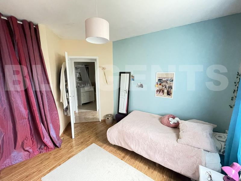 Maison - 96 m² - 4 pièces