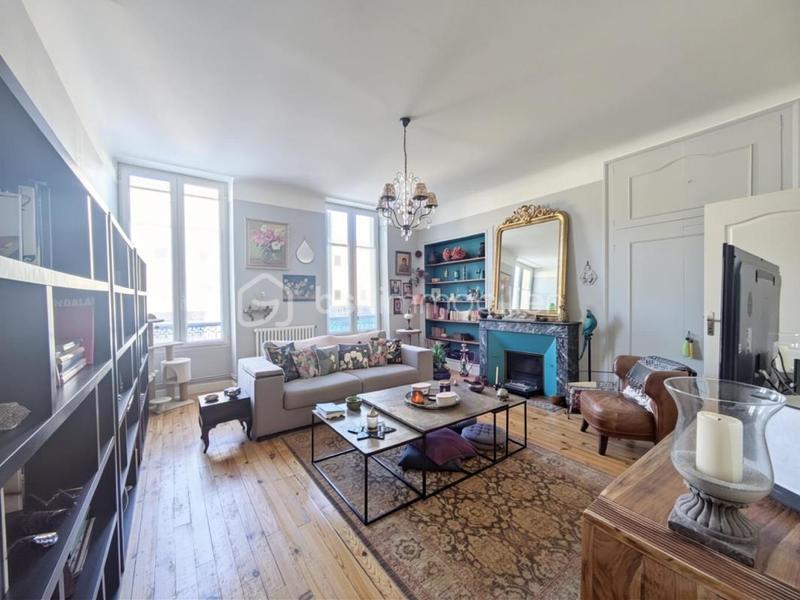 Appartement - 98 m² - 3 pièces