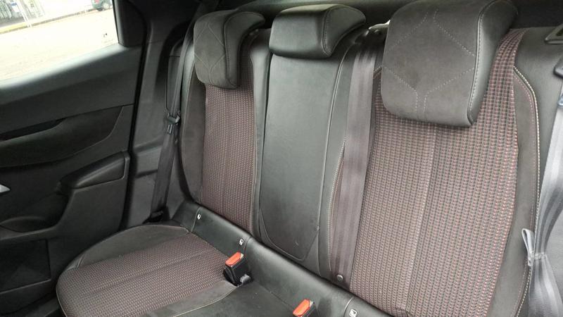 Ds Ds 3 Crossback 1.5 BlueHDi 130 Eat8 Performance Line + - Automatique