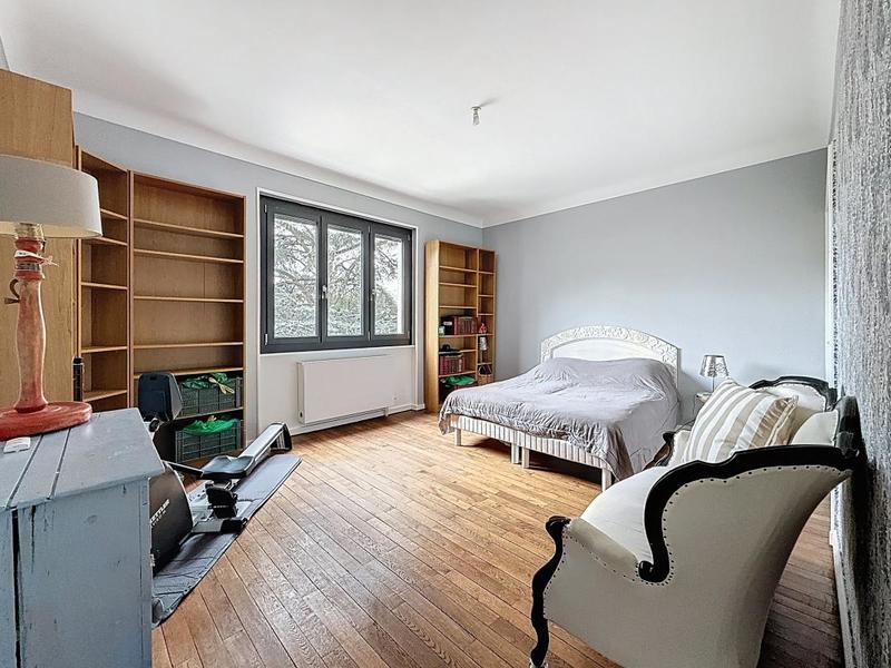 Maison - 275 m² - 7 pièces