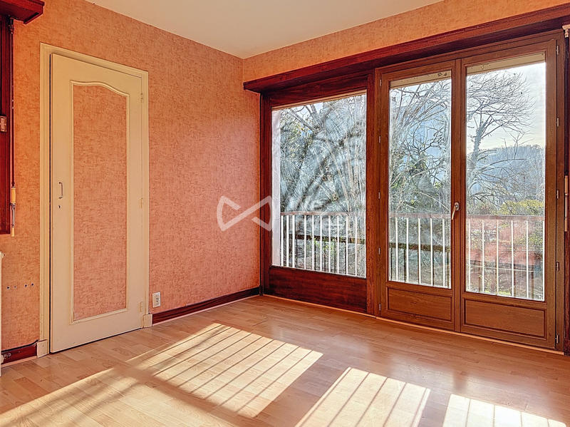 Maison - 107 m² - 6 pièces