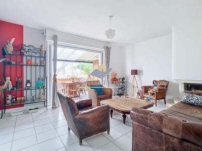 Maison - 166 m² - 7 pièces