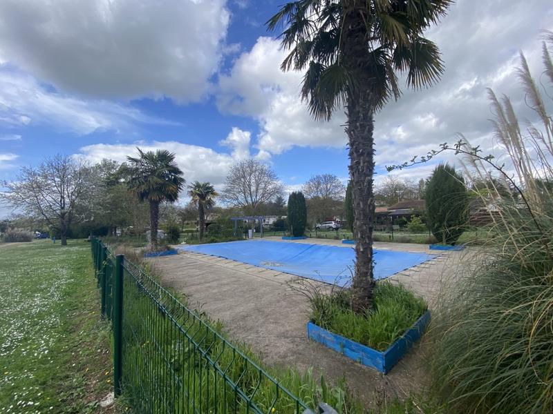 Terrain - 34 073 m²