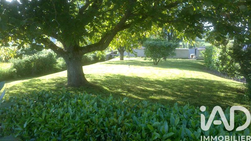 Maison - 202 m² - 8 pièces