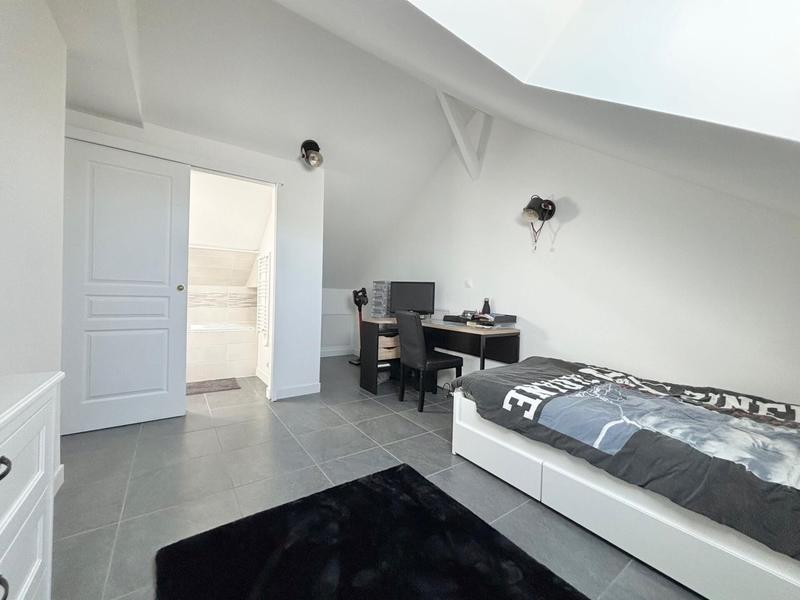 Maison - 120 m² - 5 pièces