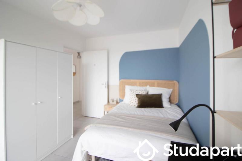 Chambre - 10 m² - 1 pièce