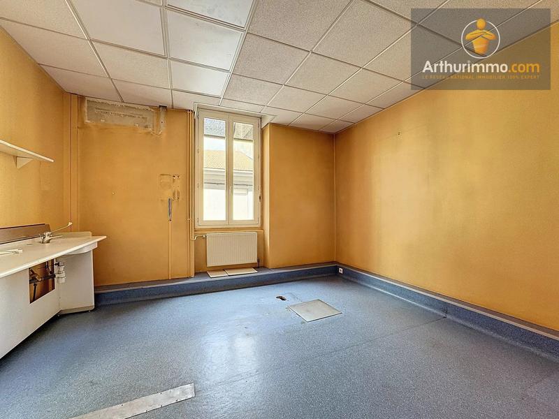 Bureau - 117 m² - 7 pièces