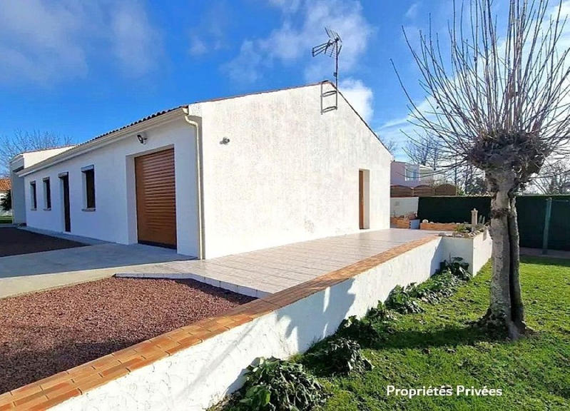 Maison - 92 m² - 5 pièces