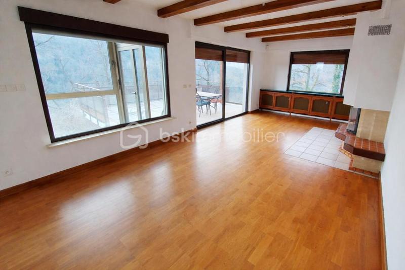 Propriété - 312 m² - 7 pièces