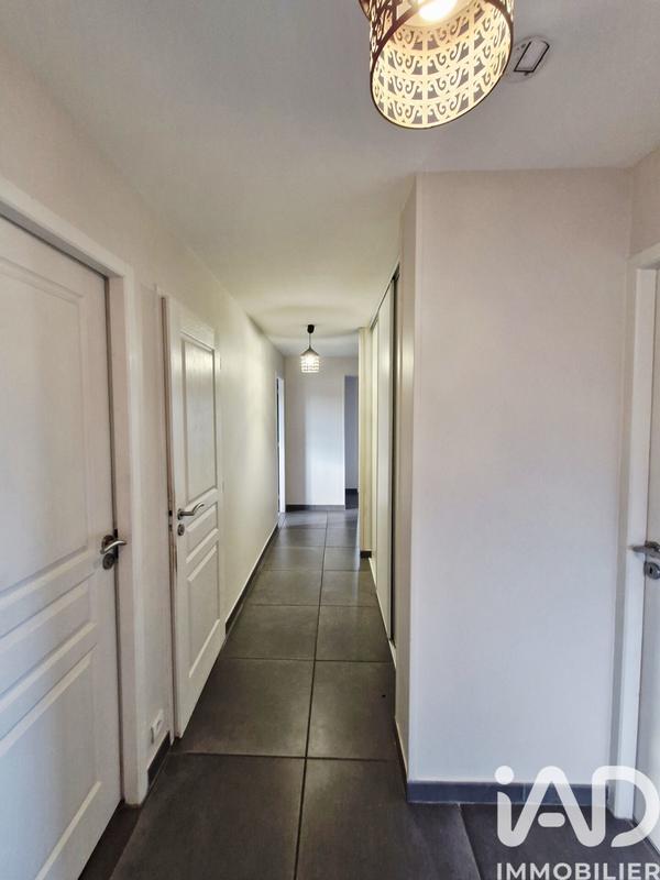 Maison - 174 m² - 8 pièces