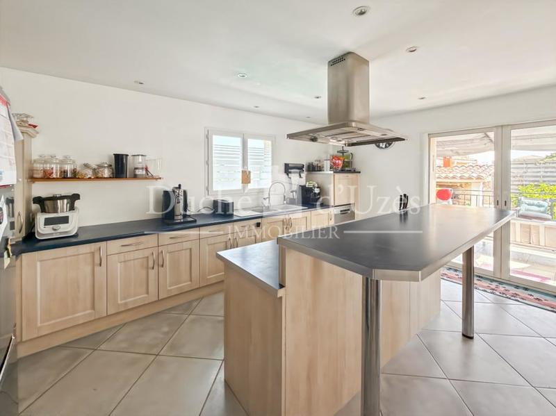 Maison - 145 m² - 5 pièces