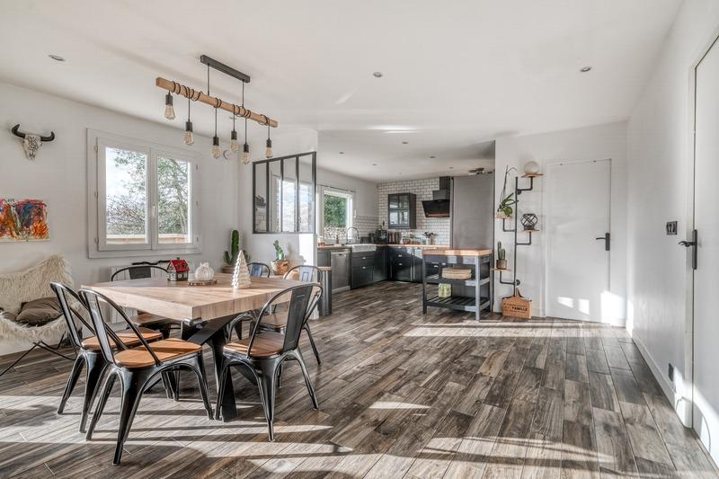 Maison - 85 m² - 4 pièces