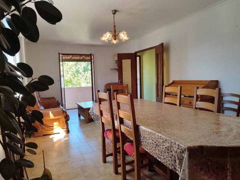 Propriété - 94 m² - 4 pièces