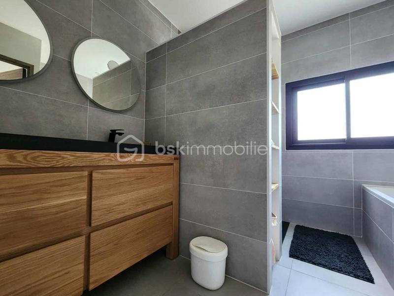 Villa - 171 m² - 5 pièces