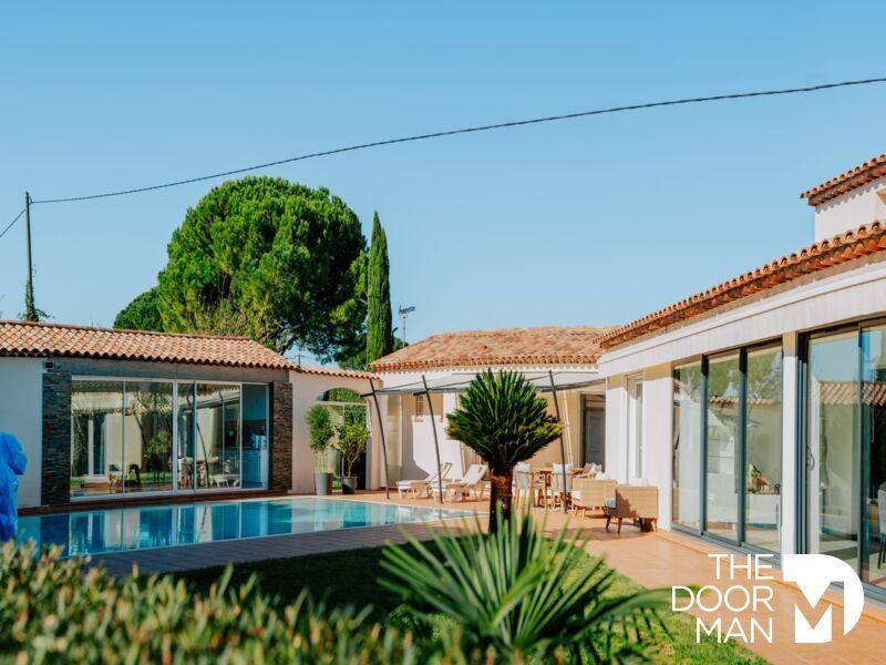 Propriété - 287 m² - 7 pièces