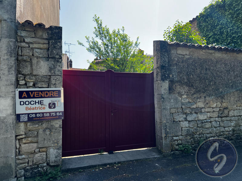 Maison ancienne - 122 m² - 4 pièces