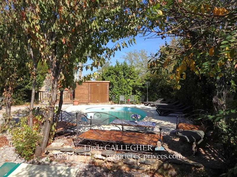 Maison - 102 m² - 5 pièces