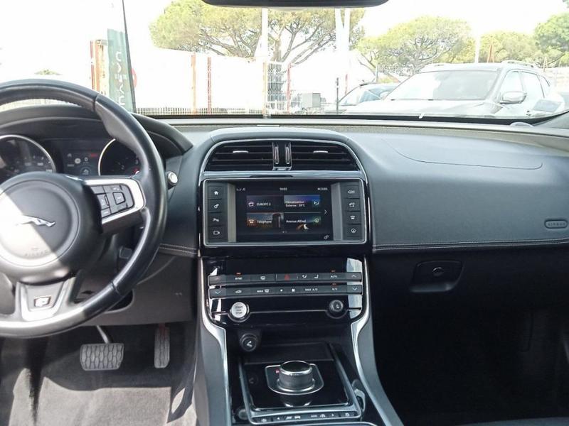 Jaguar Xe 2.0d 240ch R-Sport Auto Awd