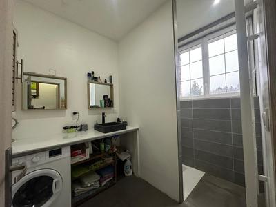 Maison - 95 m² - 3 pièces