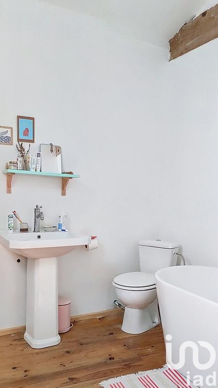 Maison - 288 m² - 8 pièces