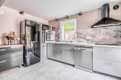 Maison - 141 m² - 6 pièces