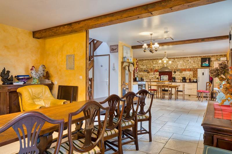 Maison - 321 m² - 12 pièces