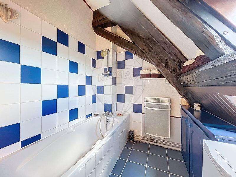 Appartement - 84 m² - 4 pièces