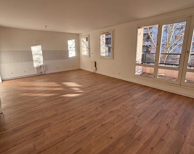 Appartement - 75 m² - 3 pièces