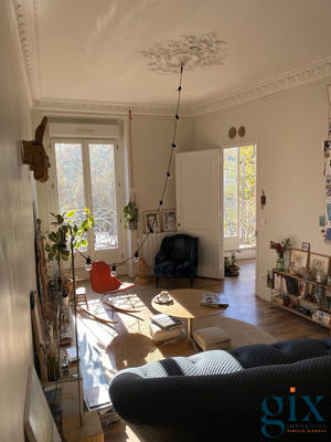 Appartement - 85 m² - 3 pièces