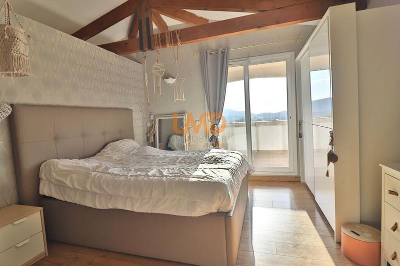 Propriété - 370 m² - 13 pièces