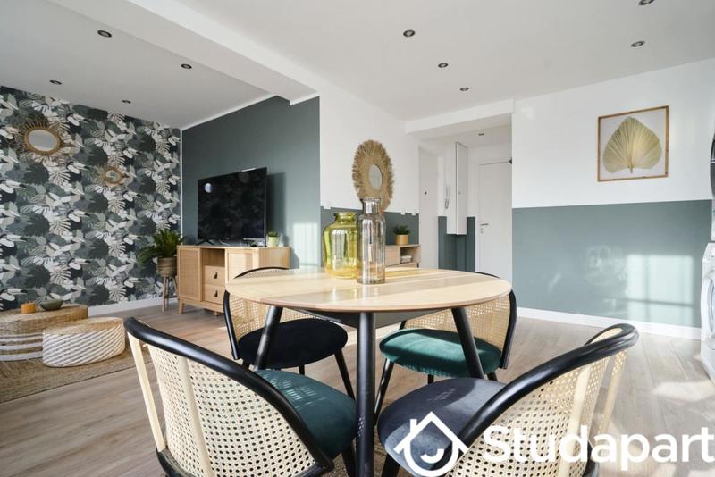 Chambre - 12 m² - 1 pièce