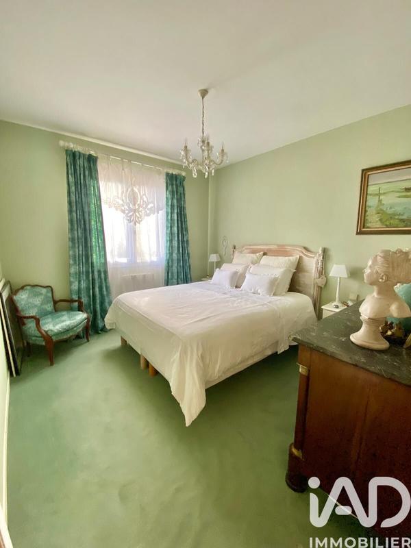 Maison - 265 m² - 6 pièces