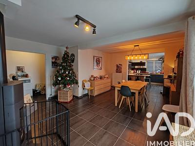 Maison - 203 m² - 8 pièces