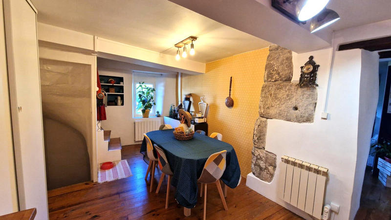 Maison - 104 m² - 4 pièces