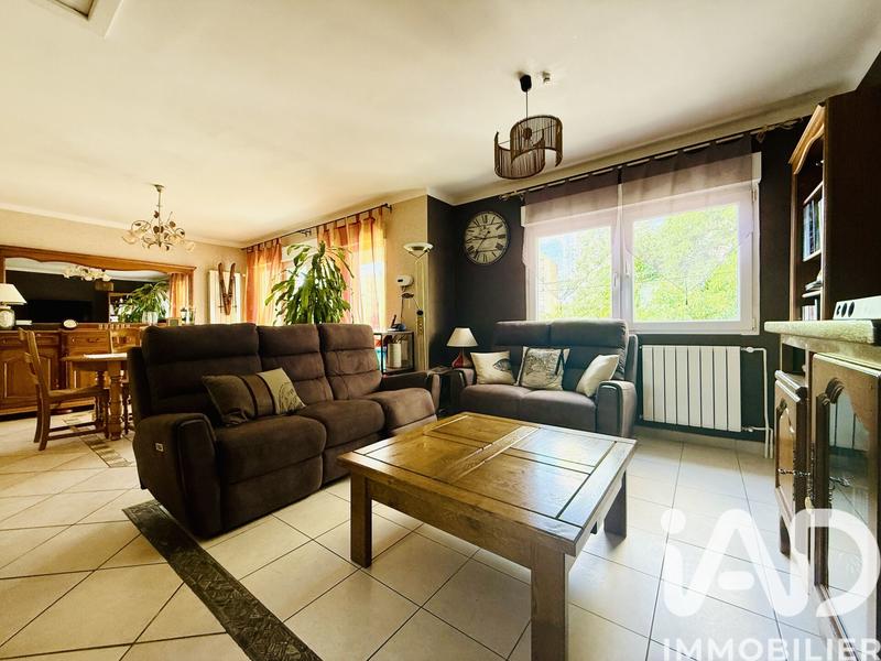 Maison - 95 m² - 5 pièces