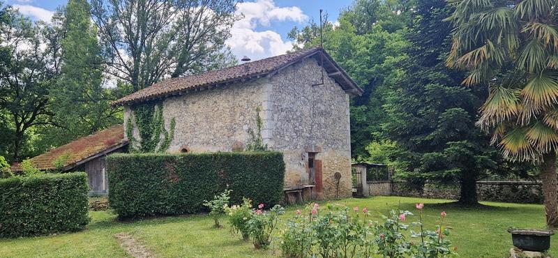 Maison - 200 m² - 6 pièces