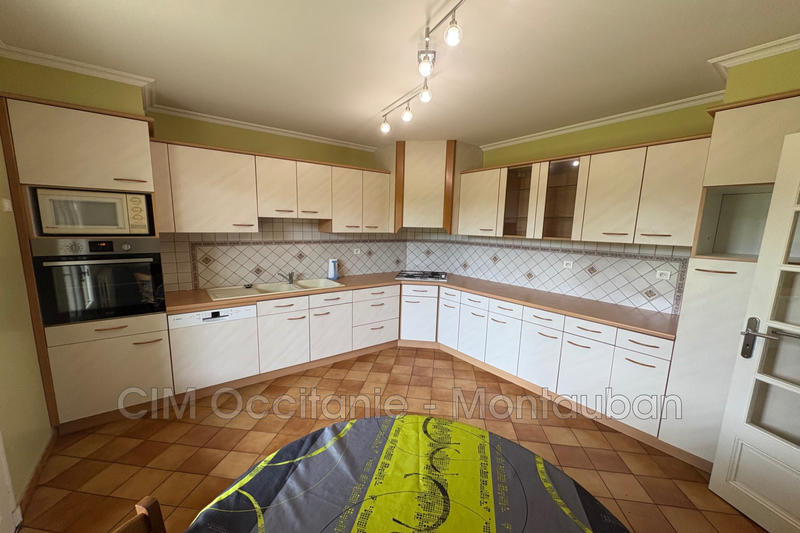 Local commercial - 135 m² - 7 pièces