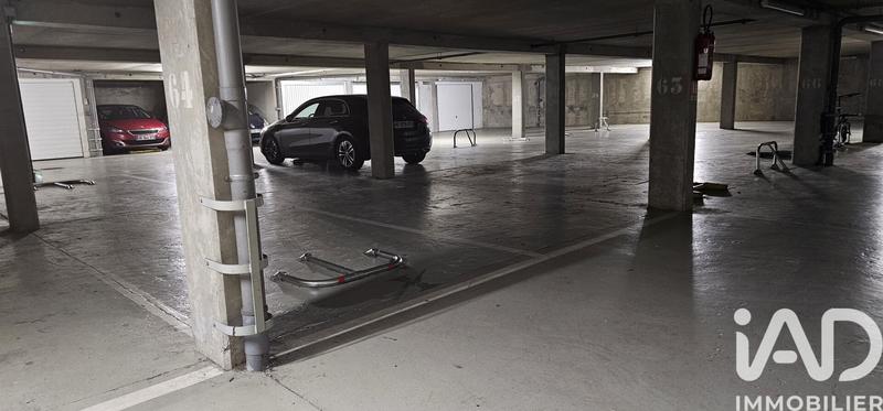 Parking - 100 m²