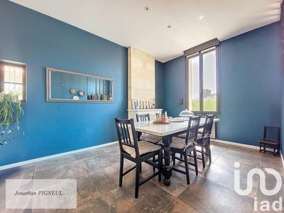 Maison - 220 m² - 7 pièces