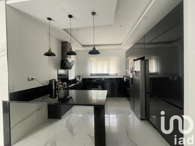 Maison de maîtres - 221 m² - 8 pièces